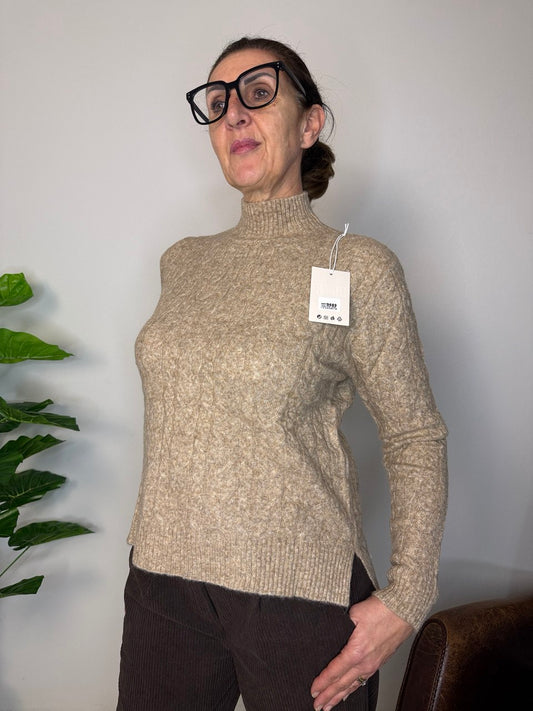 Maglione Treccia Lupetto