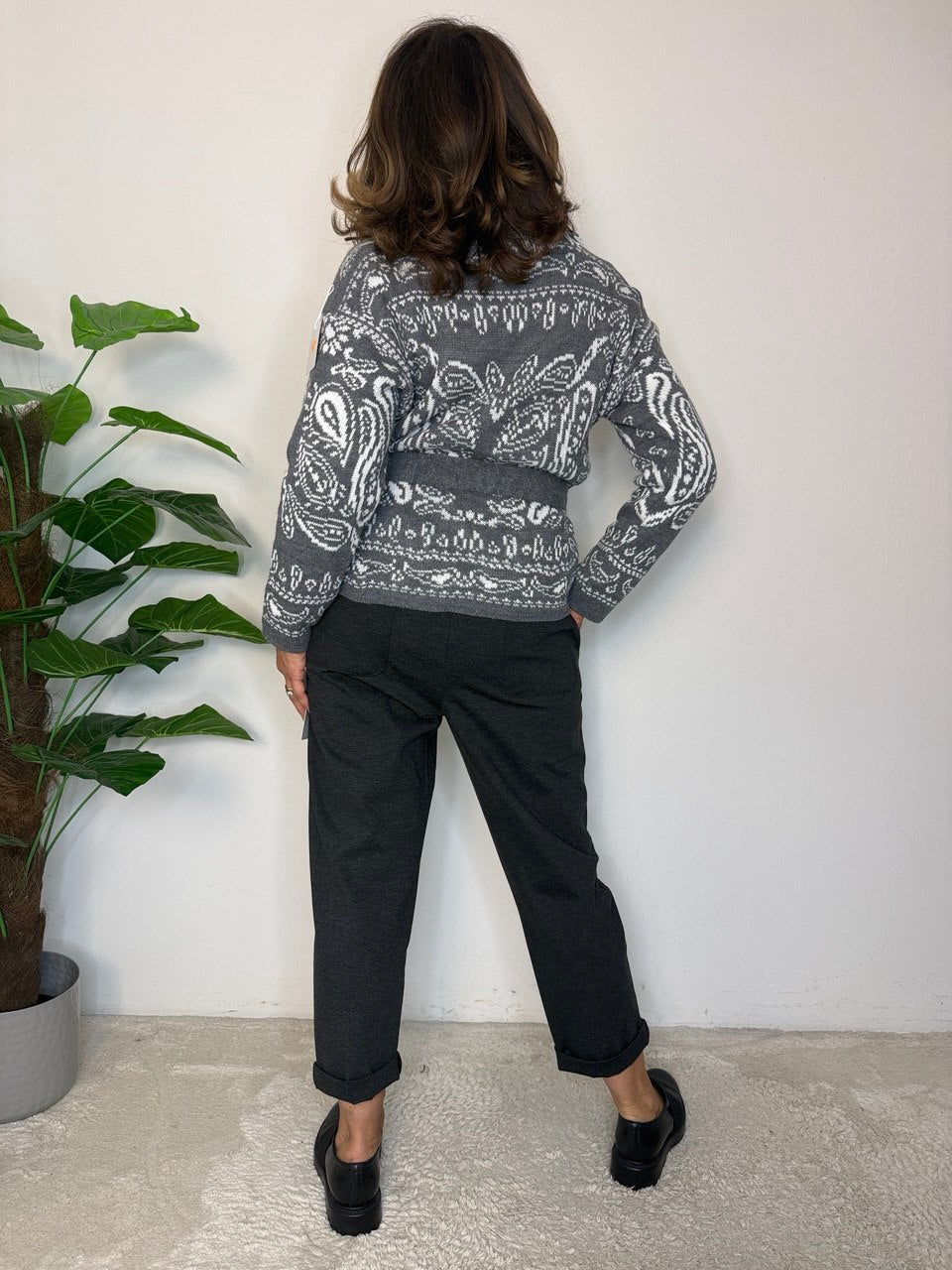 Cardigan Fiji