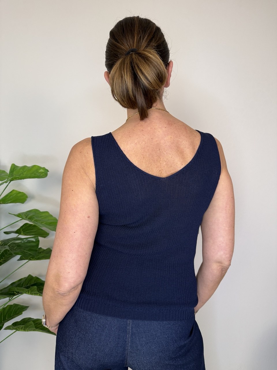 Spring Sleeveless T-shirt