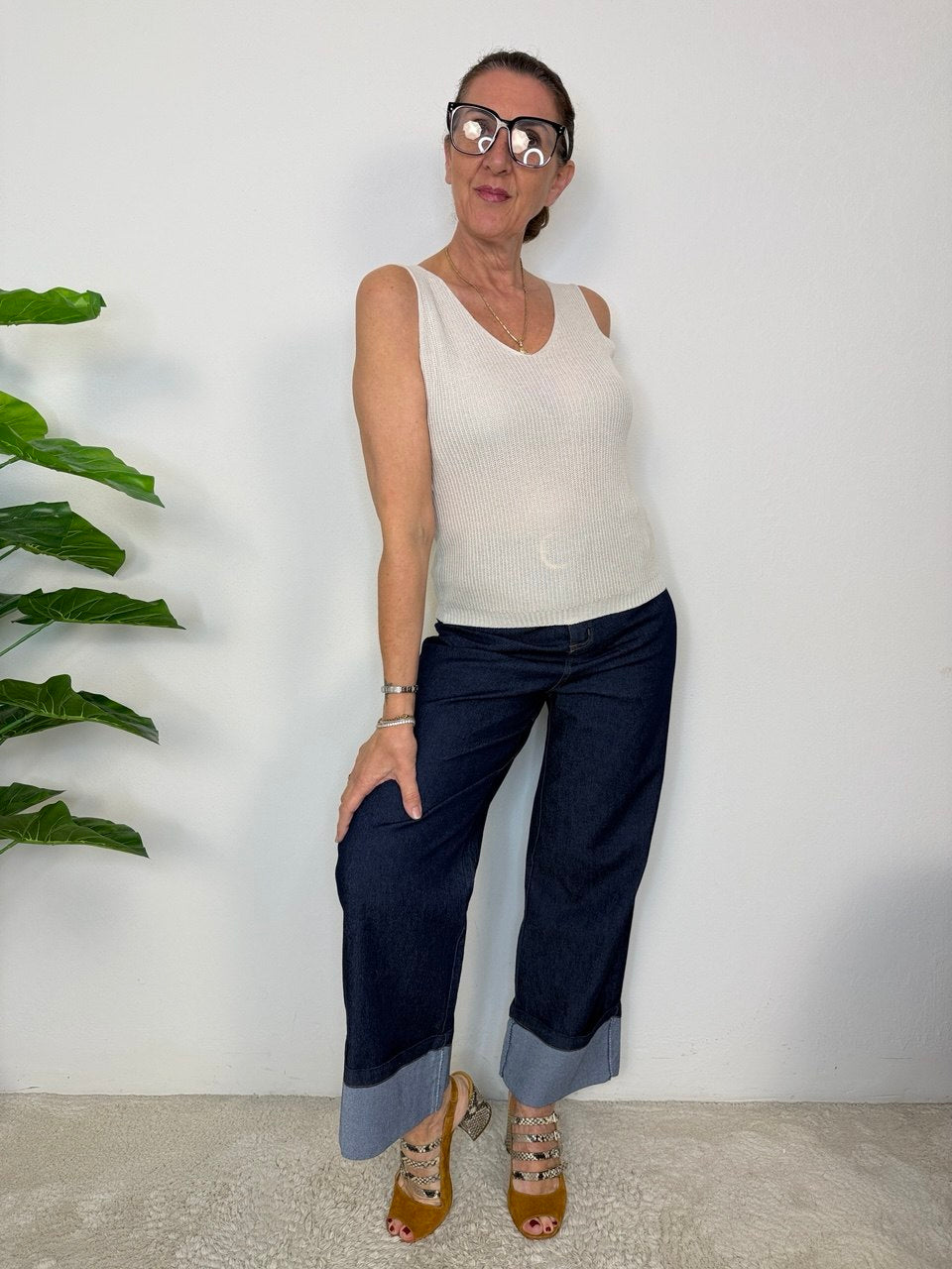 Spring Sleeveless T-shirt