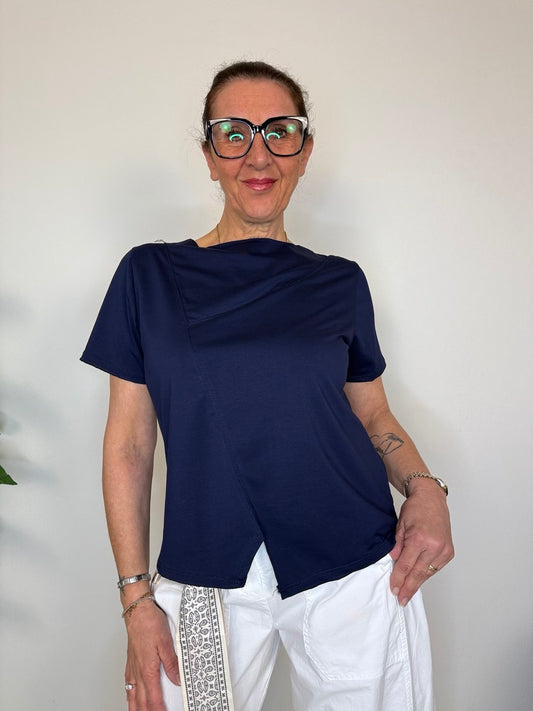 T-shirt Asimmetrica