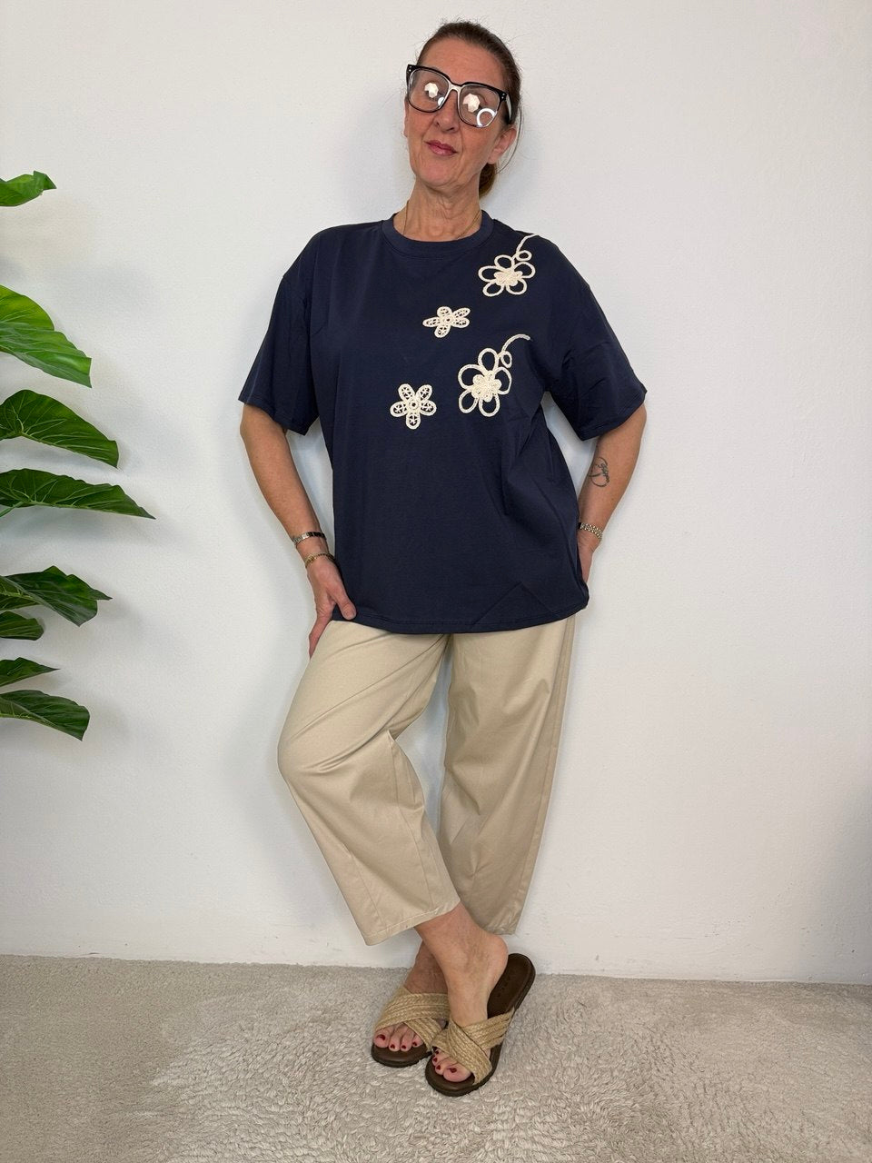 T-shirt Holly Over